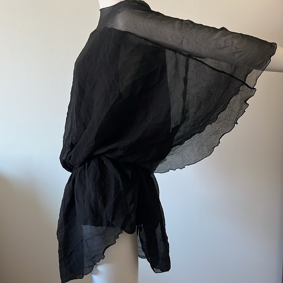 Milla Black Silk Bat Asymmetrical Blouse Size 12 - Picture 6 of 12